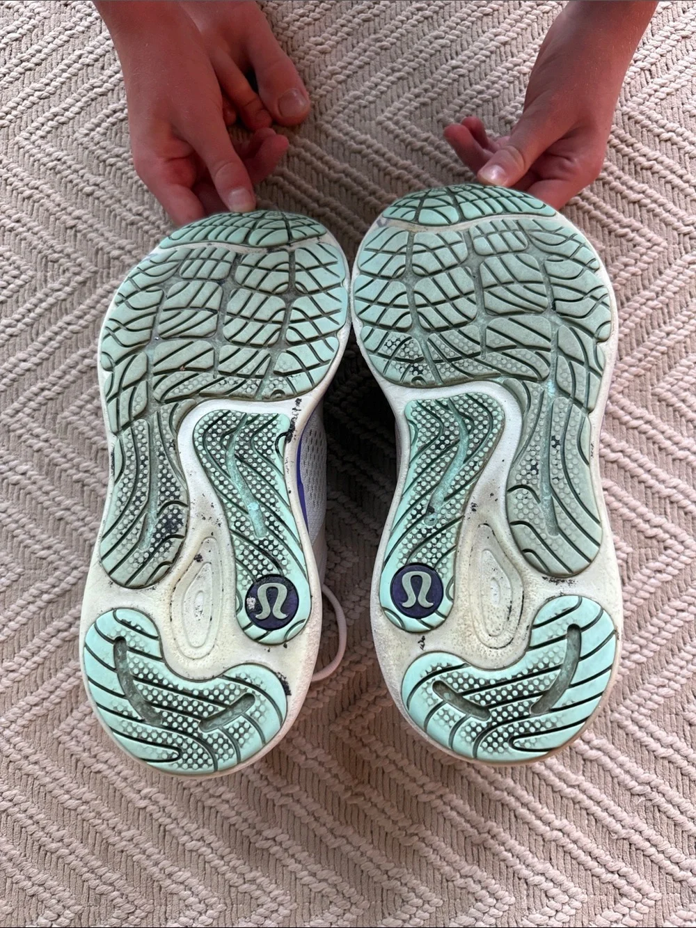 Lululemon women’s shoes Bliss feel run size 8.5